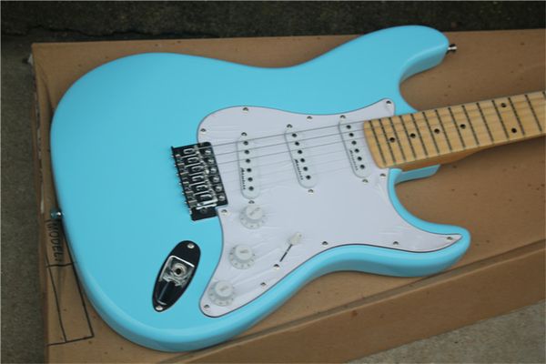 

imitation old blue six string st electric guitar