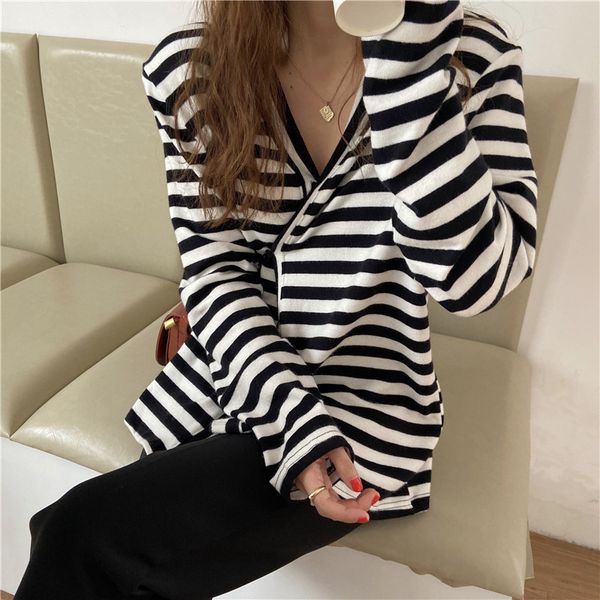 

brief women's v-neck knitted korean loose casual basewear striped long sleeve all match basic t-shirts 210421, White