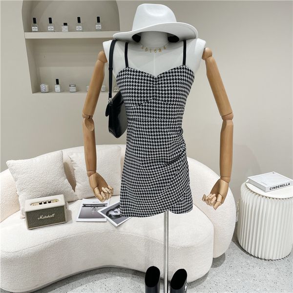 

female spring summer 2021 niche design fashion temperament in join v-neck printing cord dress, Black;gray