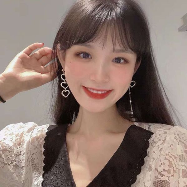 

japan and south korea ins super fairy asymmetric love tassel women's fashion temperament show slender pearl earrings, Black