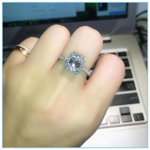 

cluster rings women engagement ring metal microset square zircon personalized creative is the match for weddings and banquets, Golden;silver