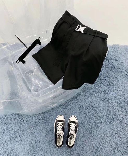 

spring men's casual simple comfortable zinc alloy lock suit shorts, White;black