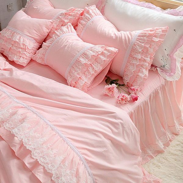 Set di biancheria da letto Top Ricamo di lusso Set da sposa in pizzo Ruffle Cover Duvet Cover Lettiera Letto Copriletto Decorazione della Camera da letto romantica Decorazione della casa Beddings