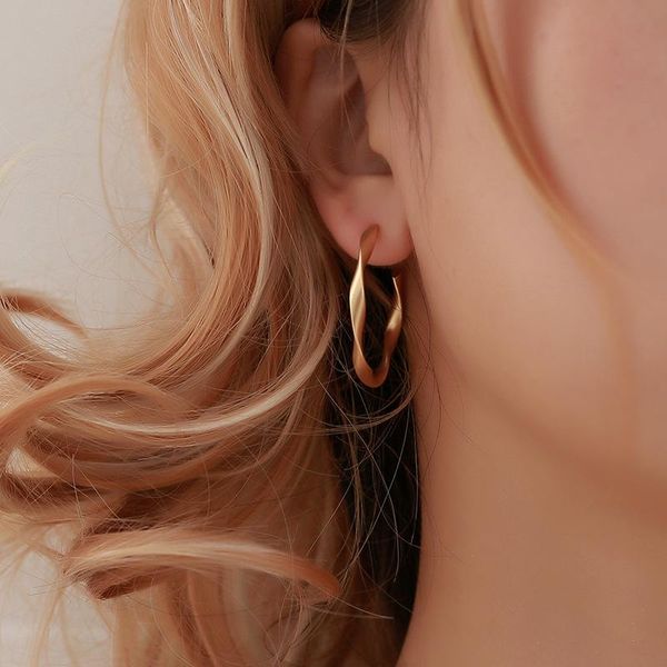 

hoop & huggie vintage geometry statement designer gold earrings minimalist luxury korean fashion stud earings for women, Golden;silver