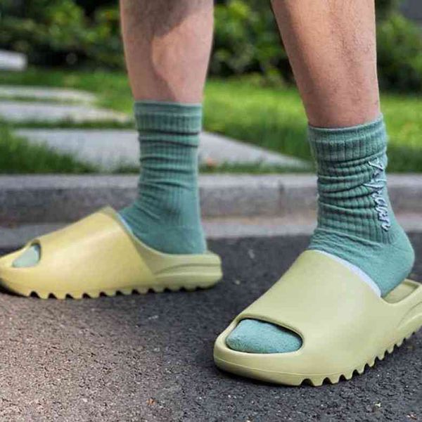 

yeesy slide women men slippers desert sand bone resin sandal bench foam runner sneakers indoor outdoor brown football basketball soccer shoe, Black