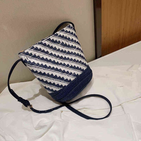 

shopping bags shopping bagsstraw bucket for women summer handmade crossbody vintage woven beach rattan female shoulder girls purse 220301