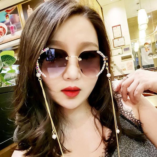 

diamond sunglasses women anti ultraviolet chain fashion rimless, White;black