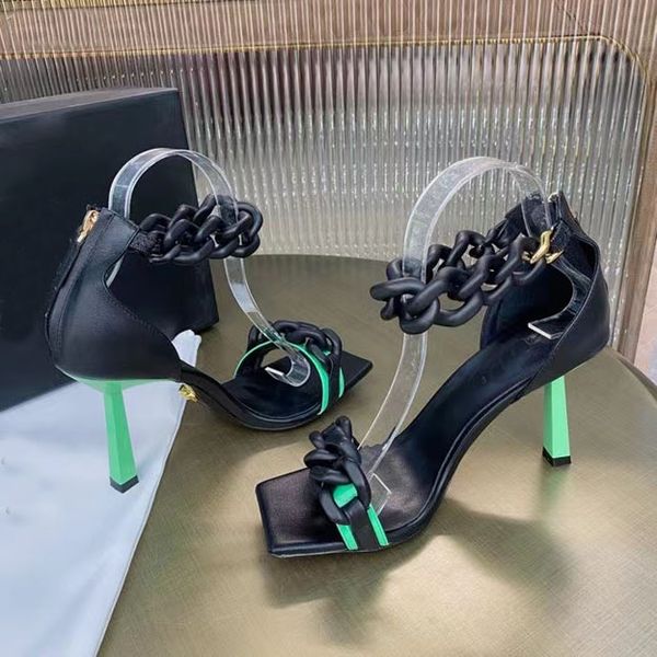 

paris fashion week show designer women's chain sandals white and black leather slippers interior shoes 35-42