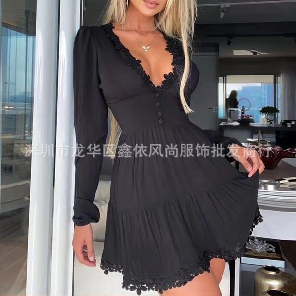 

long sleeve v-neck lace stitched dot tight, White;black
