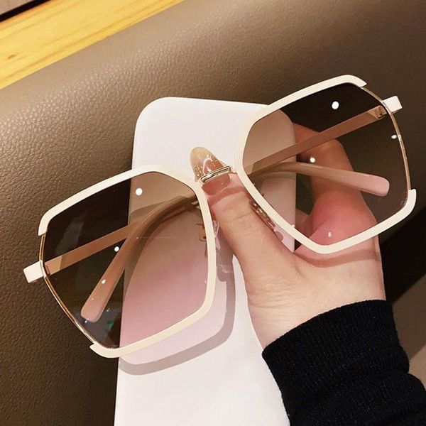 

sunglasses yj6211 2021 fashion metal women mirror classic large frame retro street beat glasses travel summer beach woman, White;black