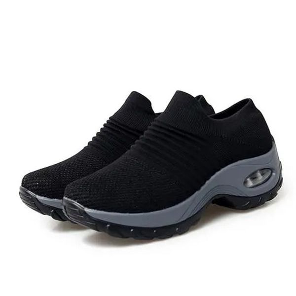 

2022 large size women's shoes air cushion flying knitting sneakers over-toe shos fashion casual socks shoe wm2051