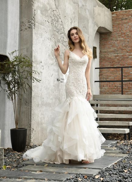 

fashion lace backless mermaid tail wedding dress bride bridesmaid banquet dress button summer suspender gauze skirt, White