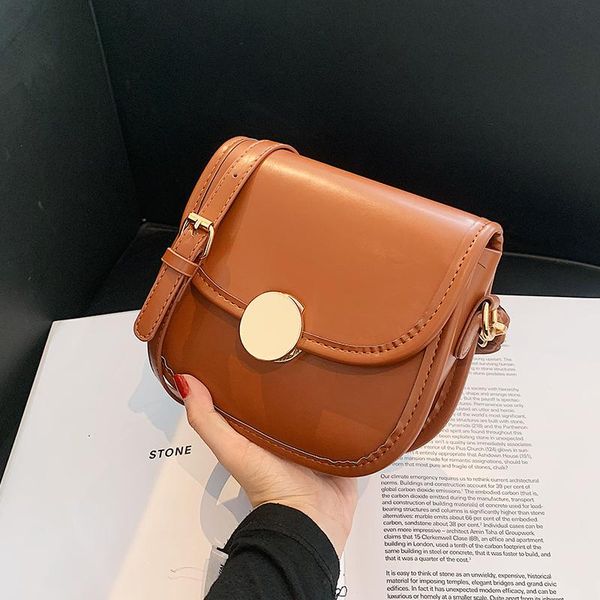 

shoulder bags niche design premium bag 2021 female autumn retro messenger fashion saddle width: 18cm