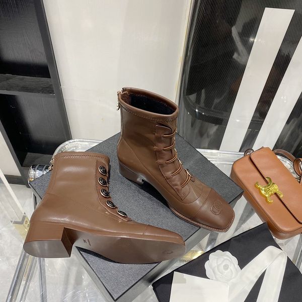 

casual leather shoes designer british brand comfortable luxury outdoor classic short boots with shoe box, Red;white