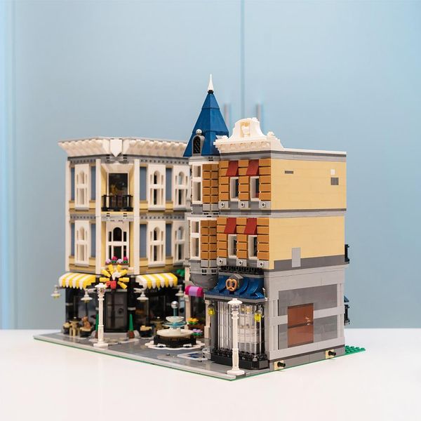

in stock 15019 moc creator city street the assembly square set 4002pcs building block bricks toys 10255