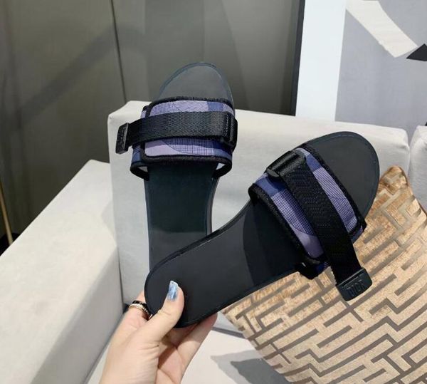 

2021 designer sandals summer flat slipper fashion beach woman big head slipper letters slippers a2 zlh, Black