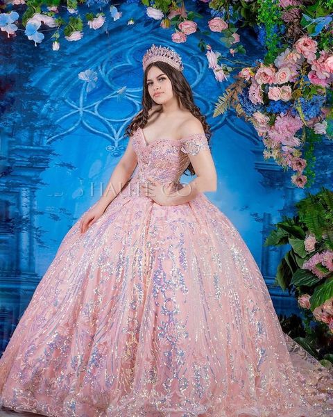 Blush Rosa Quinceanera Vestidos Sweet 16 Princesa Off Tule Lace Lantejoulas Sequins Ball Vestido Para Meninas Vestidos de 15 Anos Novo