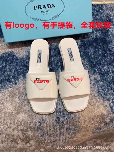 

slippers 2021 new p family triangle letter one line french flat bottom square sandals for women zly, Black