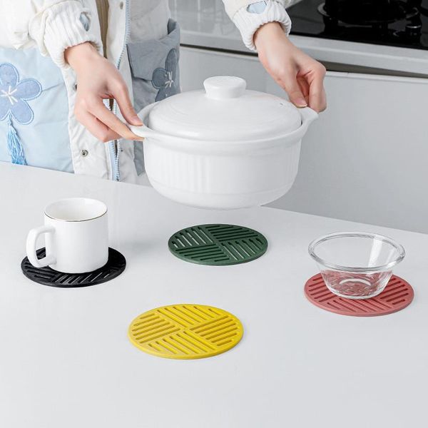 

mats & pads 4pcs/set of round silicone heat insulation pad, thickened dining table mat, , casserole non-slip anti-scald mat