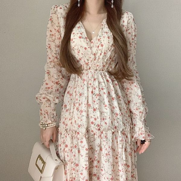 

mozuleva 2021 chic south korea with cleavage v floral fold chiffon elegant dress from vintage janpneumse gowns, Black;gray