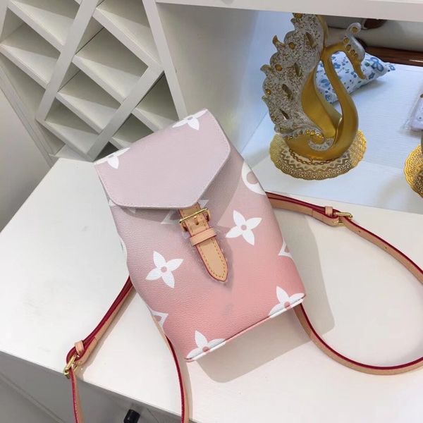 

2021 Luxury high-end classic heart-shaped patterned wallet ladies genuine leather rectangular wallet clutch bag wholesale 13-19-8cm, 01