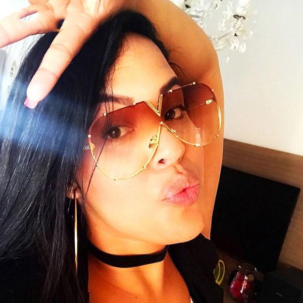 

sunglasses fashion brand designer large frame men v shape vintage women sun glasses retro gradient square eyewear male uv400, White;black