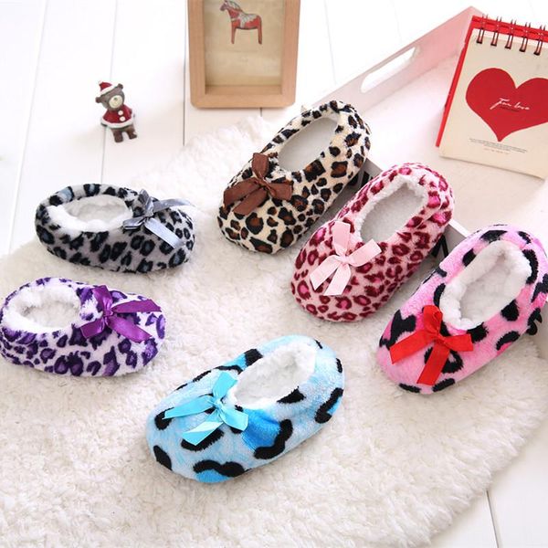 

slipper kids home soft plush leopard slippers coral fleece indoor shoes,floor socks , winter foot warmer, Black;grey