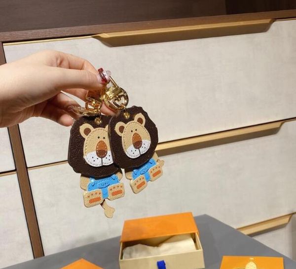 

new l letter lion car keychain handmade leather keychain fashion accessory, Black