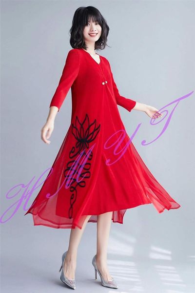 

dress miyake fashion the mesh fold v-neck fake two-piece three quater applique, Black;gray