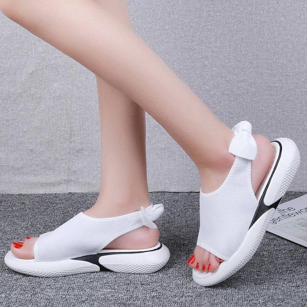 

sandals motion wind the bottom of thick shoes for women soft beach white black summer woman shoe 2021