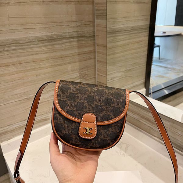 

2021 new single shoulder crossbody bag lisa crossbody bag ysj