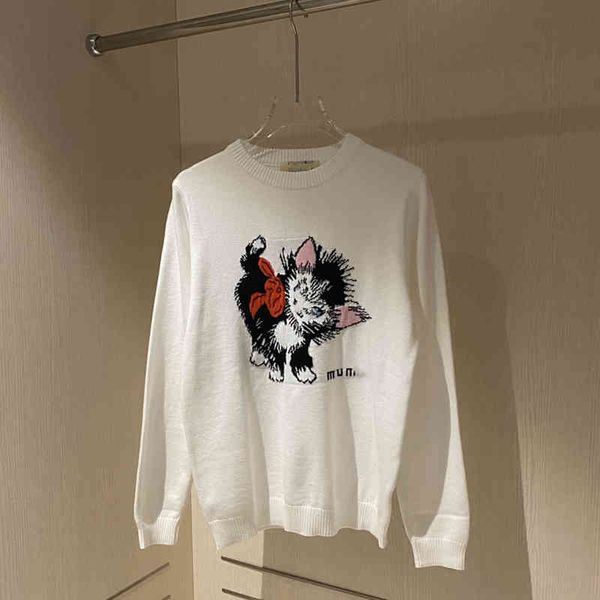 

2022 factory wholesale new miao + years early autumn age reduction lovely sweetheart jacquard knitted fashion trendy long sleeved sweater, White;black