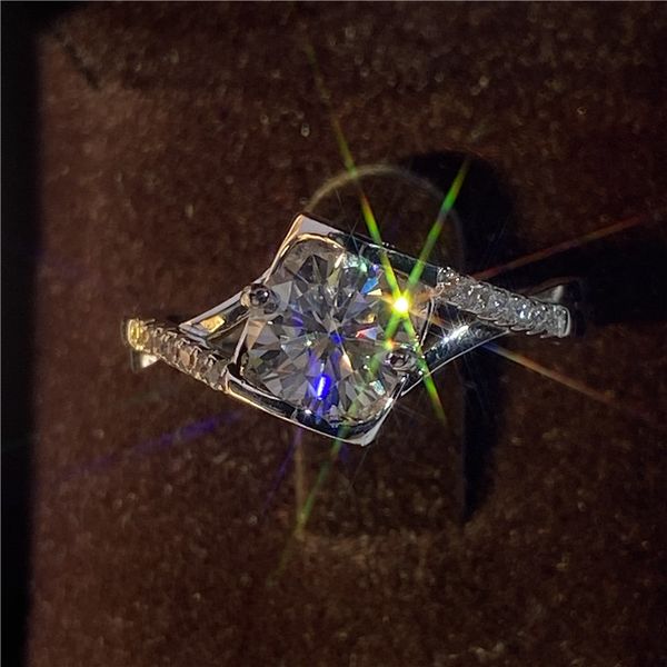 

925 Sterling Sier Pt950 Gold Plated, D-color Mosangshi Ring, Twisted Arm, Angel Kiss, Silver