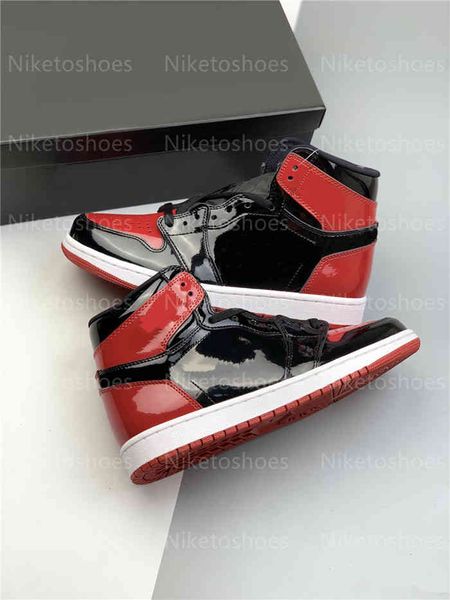 

1 high og bred patent basketball shoes mens and womens trainer classic 1s varsity red skateboard shoe patent leather{category}