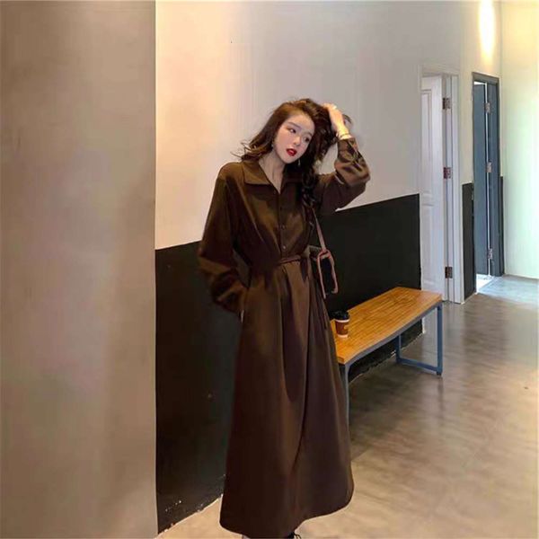 

autumn temperament long waist black shirt, White;black