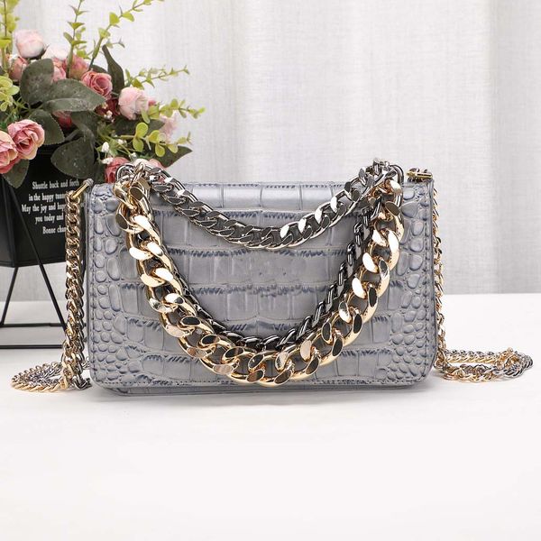 

crocodile pattern chain bag high-quality calfskin with three-color hardware chains fashionable and generous handbag ladies golden small squa