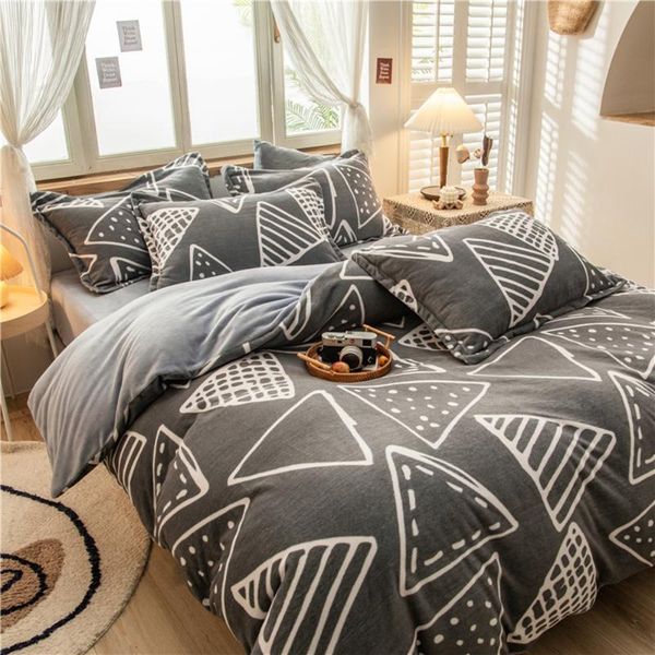 

bedding sets winter warm flannel 3/4pcs set milk velvet quilt duvet cover cartoon thickened snow fleece bed sheet pillowcase