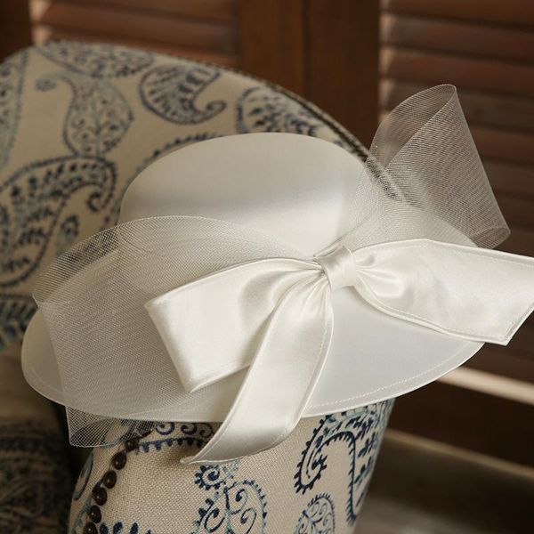 

stingy brim hats autumn winter french ladies white bownot satin hat women banquet elegant fedora female vintage fashion wedding beret, Blue;gray