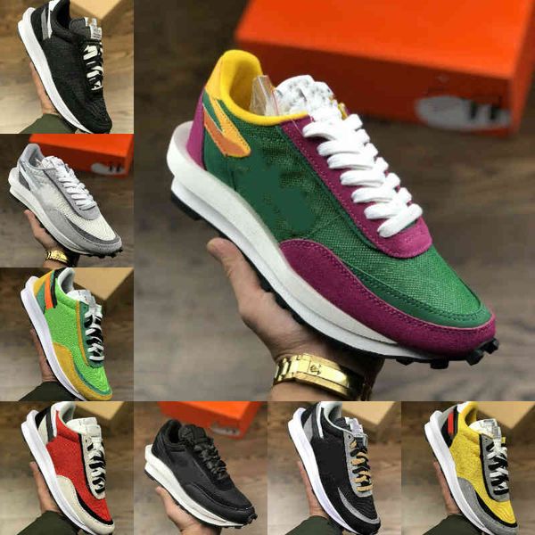 

2021 mens running sports shoes fashion ldv waffle women waffle racer black white nylon summit multi pine green trainers varsity sneakers y53