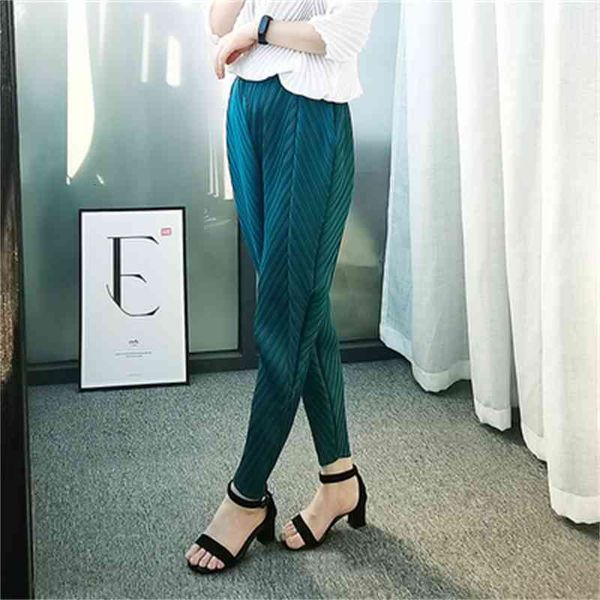 

s miyake spring summer middle fashion cone pants stock, Black