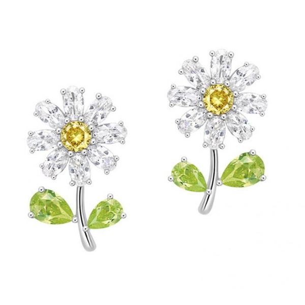 

stud dress up accessory all match small chrysanthemum ear studs for prom, Golden;silver