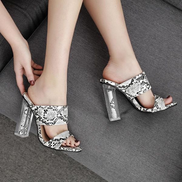 

shoes low slippers heels slides slipers women snakeskin jelly flip flops fashion female tap high 2021 glitter luxury hawaiian ba, Black