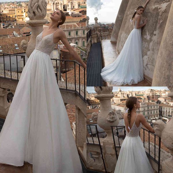 

charming backless tulle bridal dresses v-neck spagehetti straps applique a line wedding dress with sequins vestido de noiva, White
