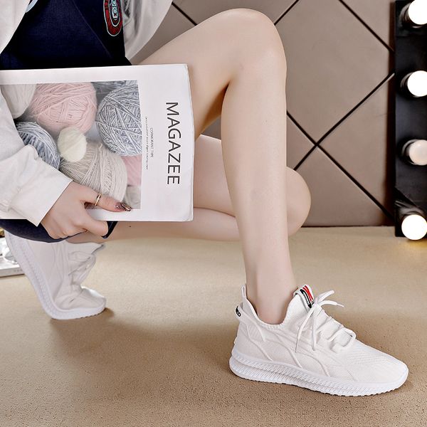 

2021 super light breathable running shoes men women sports knit black white pink grey casual couples sneakers size 35-41 wy01-f8801