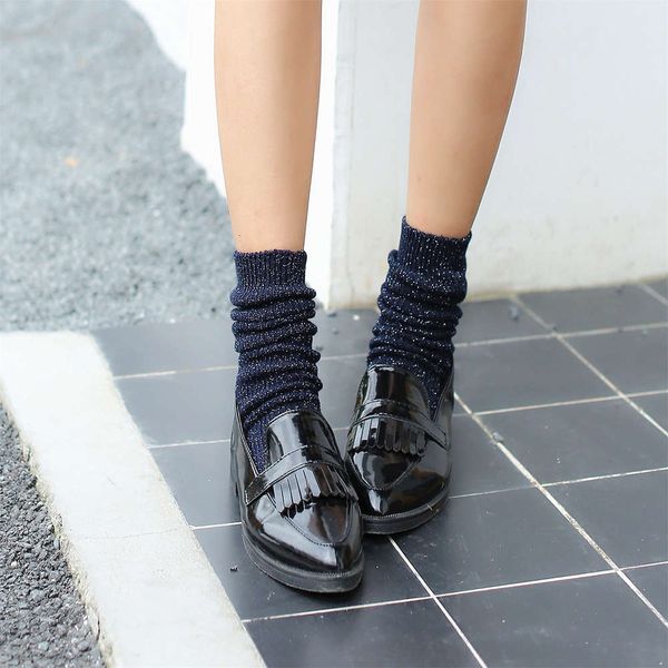 

thick thread thin vertical pile autumn winter middle college style, Black;white