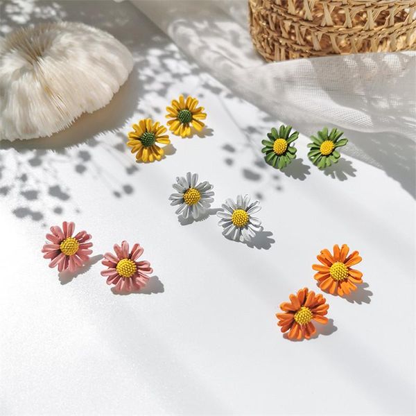 

stud simple cute colorful daisy earrings for women girls party summer beach fashion fairy bijoux, Golden;silver