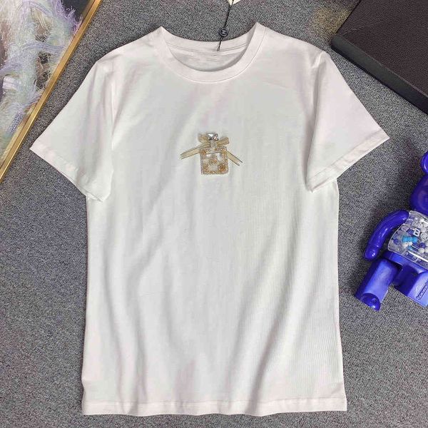 

2021 designer new cotton t-shirt fashion all-match men and women with the same style431, White