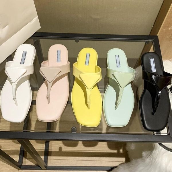 

new slippers in 2021 summer wear cool on the beach, Black