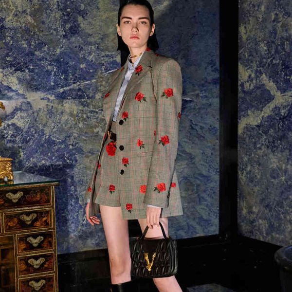 

autumn neckline in v retro embroidered flower plaid printing sleeve striped jacket half temperament skirt ladies, Black