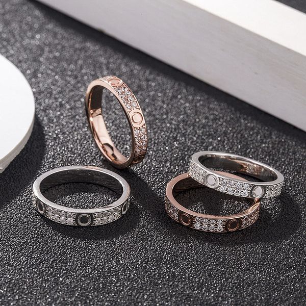 

Luxury Love Ring Womens Couple Diamond Screw Stainless Steel Zircon Jewelry Gifts for Woman Accessories Wholesale